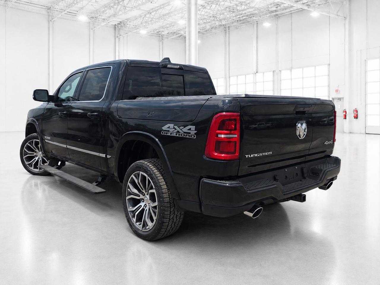 2026 RAM 1500 TUNGSTEN | OFF - ROAD GRP | Multi - Func Tailgate Photo3