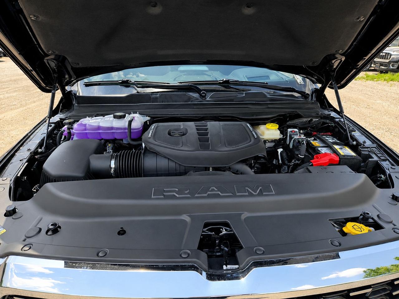 2026 RAM 1500 TUNGSTEN | OFF - ROAD GRP | Multi - Func Tailgate Photo