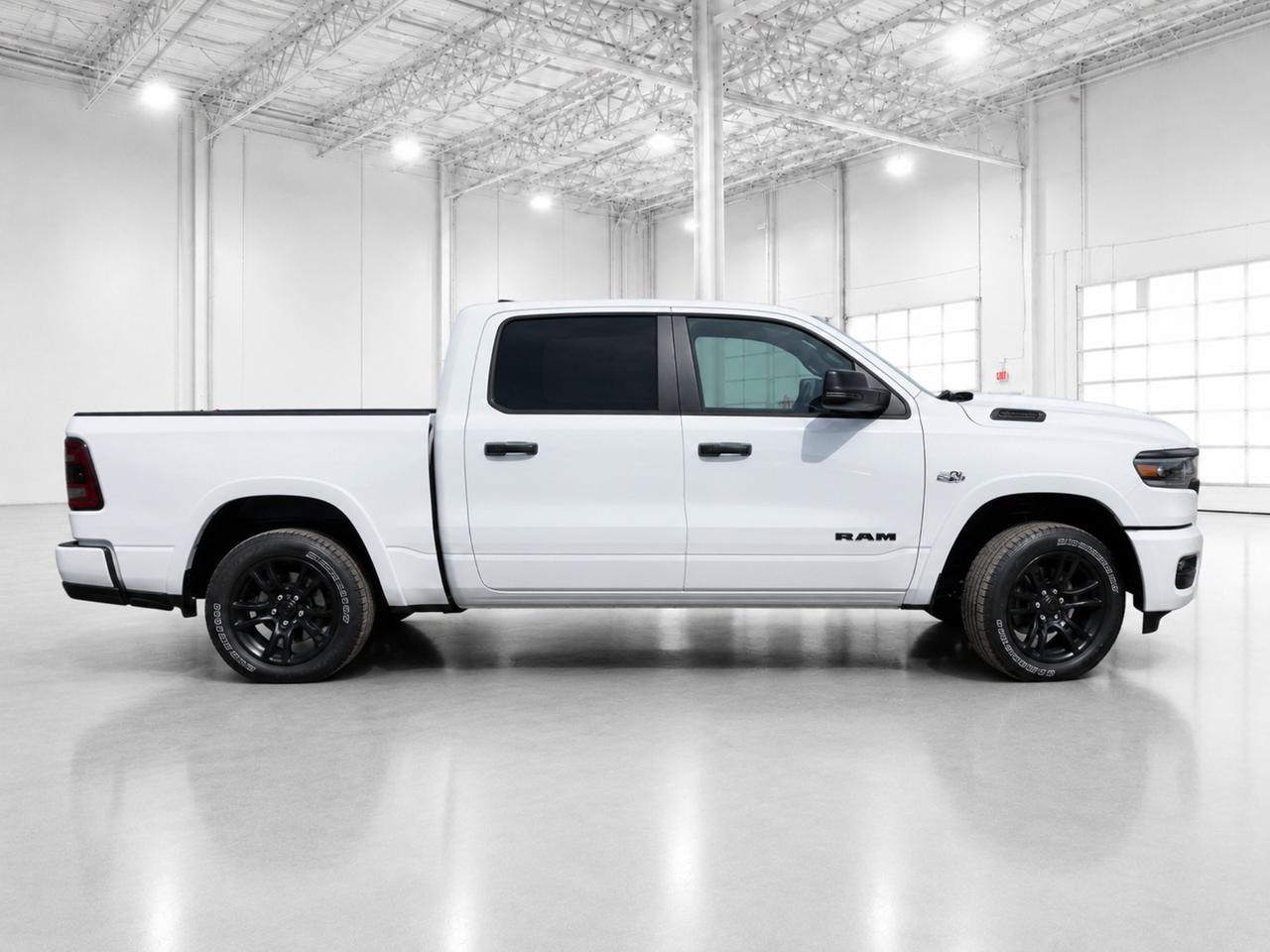 2026 RAM 1500 BIG HORN | Level 1 | Night Edition | HEMI | 3.92 Photo2