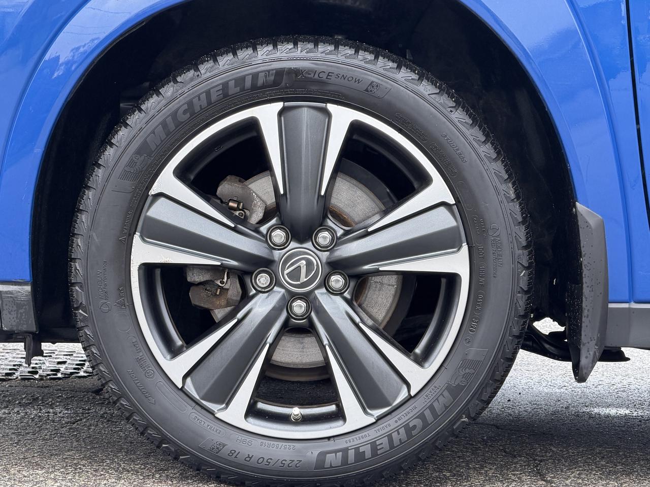 2023 Lexus UX UX 250h CVT Photo