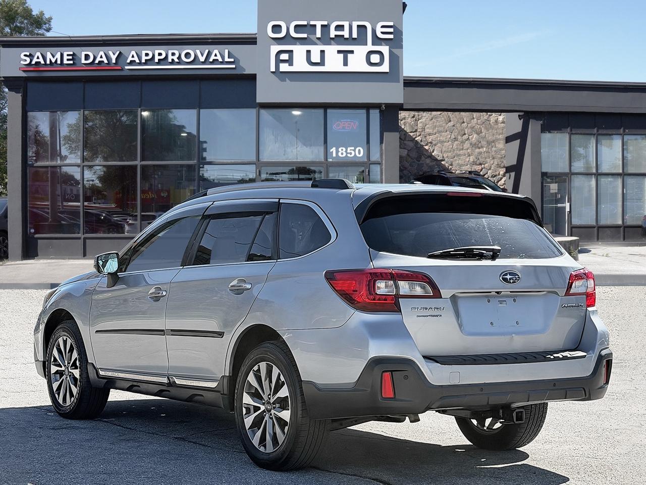 2018 Subaru Outback 2.5i Premier w-EyeSight Pkg Photo3