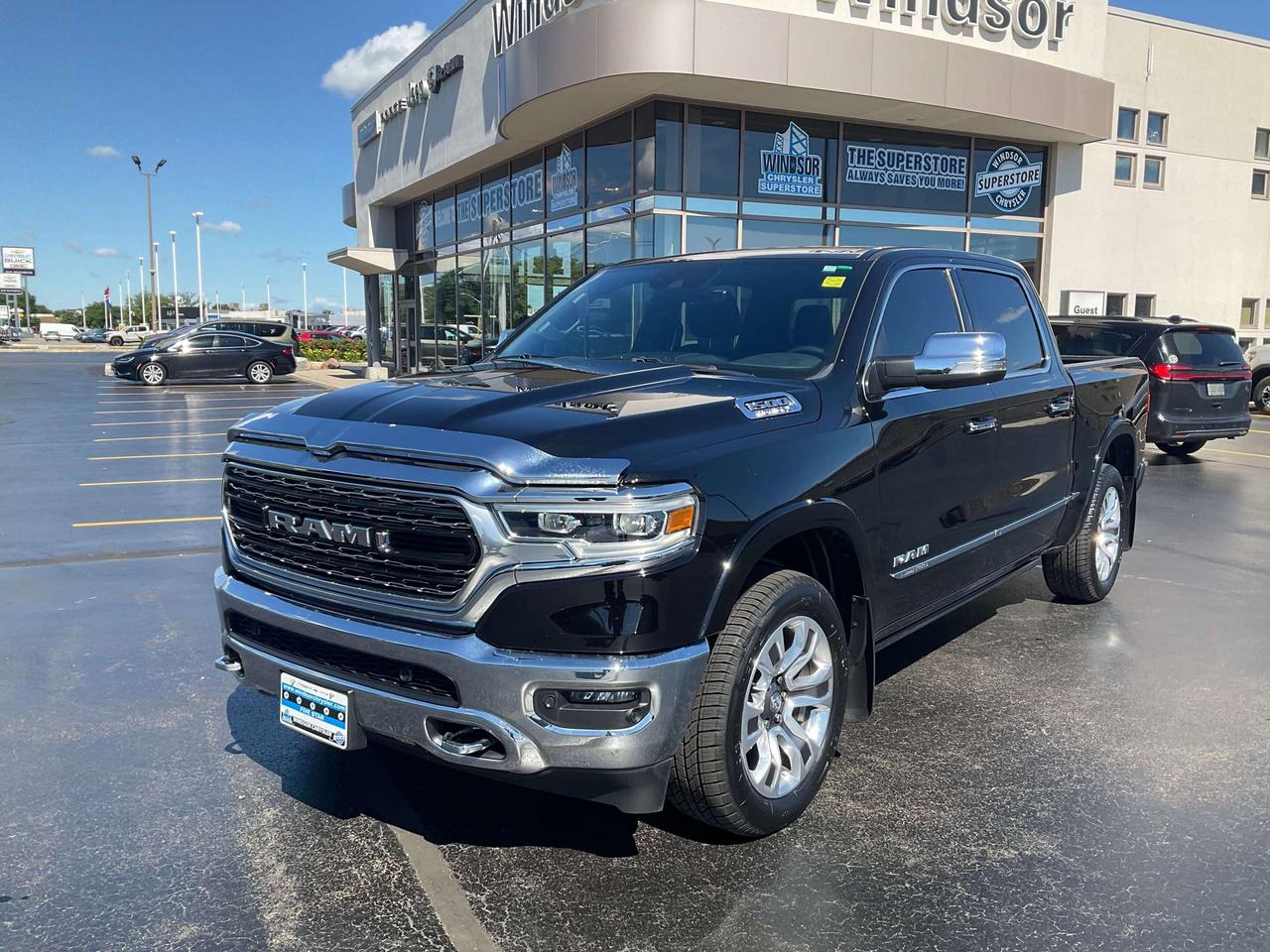 Diamond Black Crystal Pearlcoat 2022 Ram 1500 Limited 4WD 8-Speed Automatic HEMI 5.7L V8 VVT

**CARPROOF CERTIFIED**.

* PLEASE SEE OUR MAIN WEBSITE FOR MORE PICTURES AND CARFAX REPORTS * Buy in confidence at WINDSOR CHRYSLER with our 95-point safety inspection by our certified technicians. Searching for your upgrade has never been easier. You will immediately get the low market price based on our market research, which means no more wasted time shopping around for the best price, Its time to drive home the most car for your money today. OVER 100 Pre-Owned Vehicles in Stock! Our Finance Team will secure the Best Interest Rate from one of out 20 Auto Financing Lenders that can get you APPROVED! Financing Available For All Credit Types! Whether you have Great Credit, No Credit, Slow Credit, Bad Credit, Been Bankrupt, On Disability, Or on a Pension, we have options. Looking to just sell your vehicle? We buy all makes and models let us buy your vehicle. Proudly Serving Windsor, Essex, Leamington, Kingsville, Belle River, LaSalle, Amherstburg, Tecumseh, Lakeshore, Strathroy, Stratford, Leamington, Tilbury, Essex, St. Thomas, Waterloo, Wallaceburg, St. Clair Beach, Puce, Riverside, London, Chatham, Kitchener, Guelph, Goderich, Brantford, St. Catherines, Milton, Mississauga, Toronto, Hamilton, Oakville, Barrie, Scarborough, and the GTA.