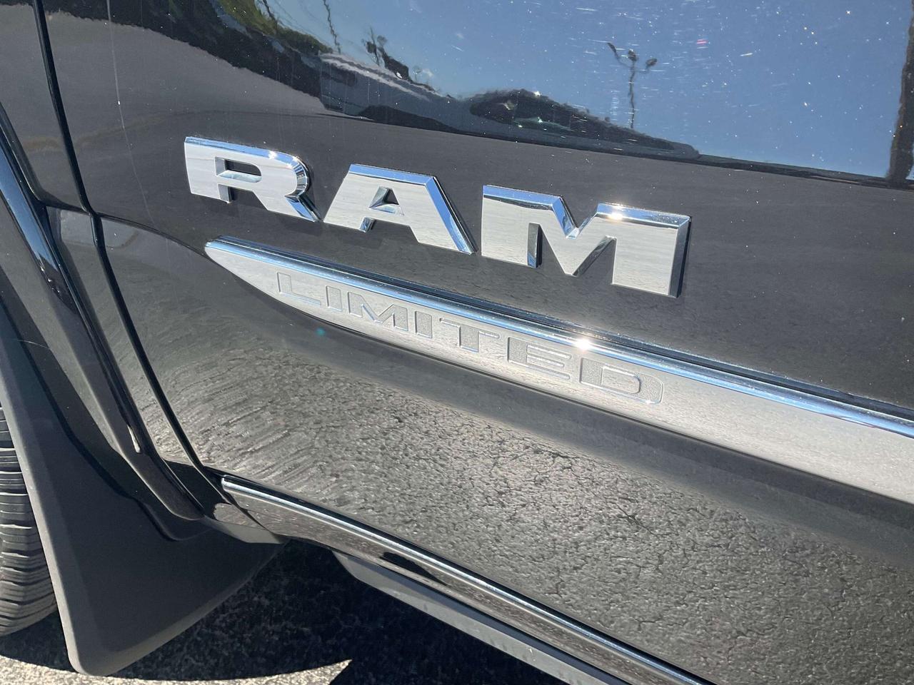 13947537