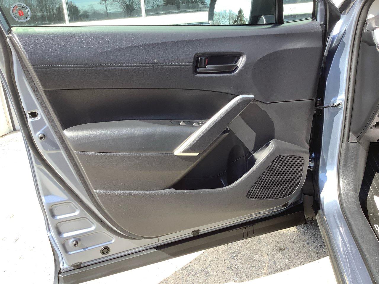 2026 Toyota Corolla Cross LE Photo