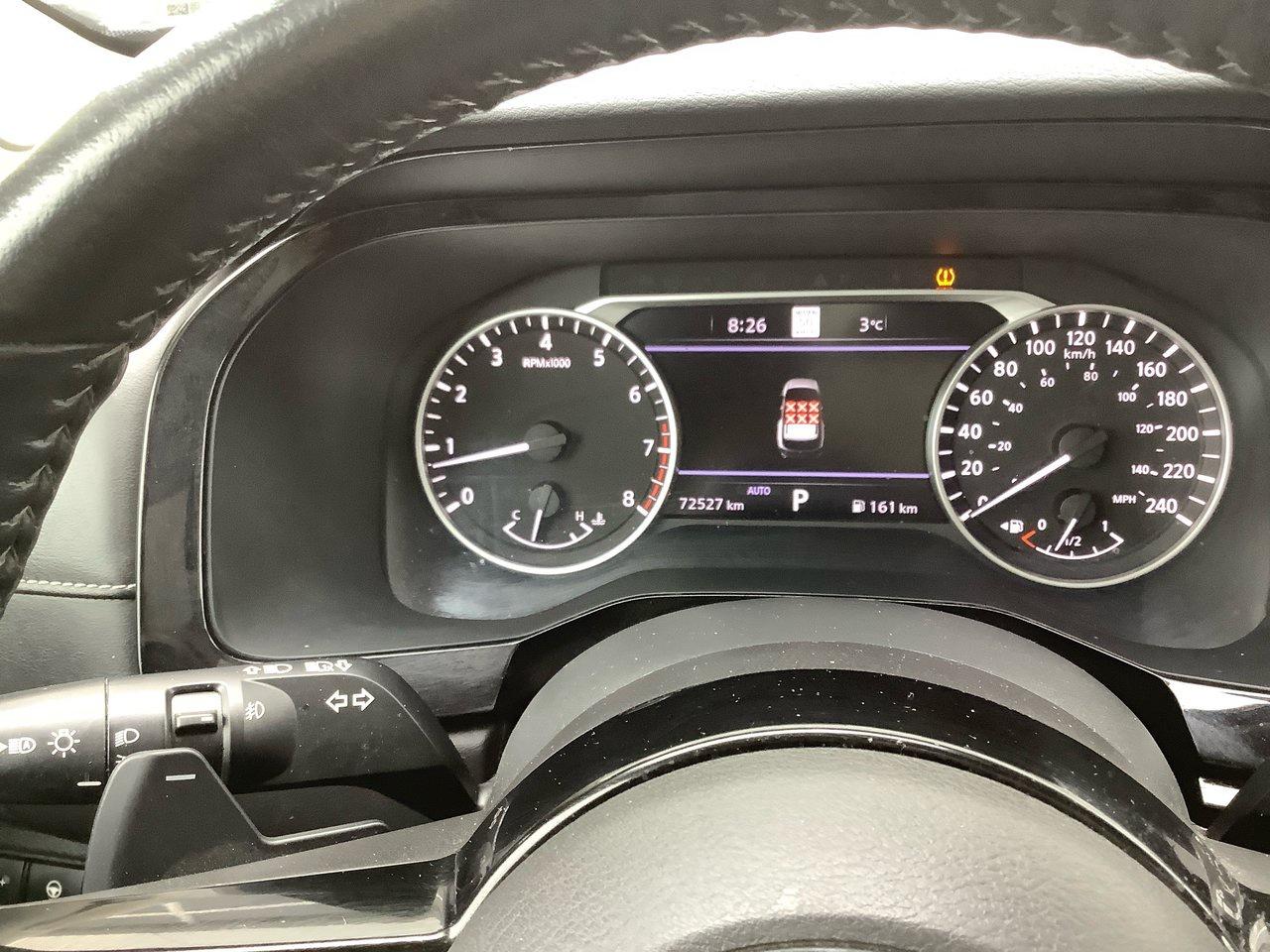2022 Nissan Pathfinder SL Photo
