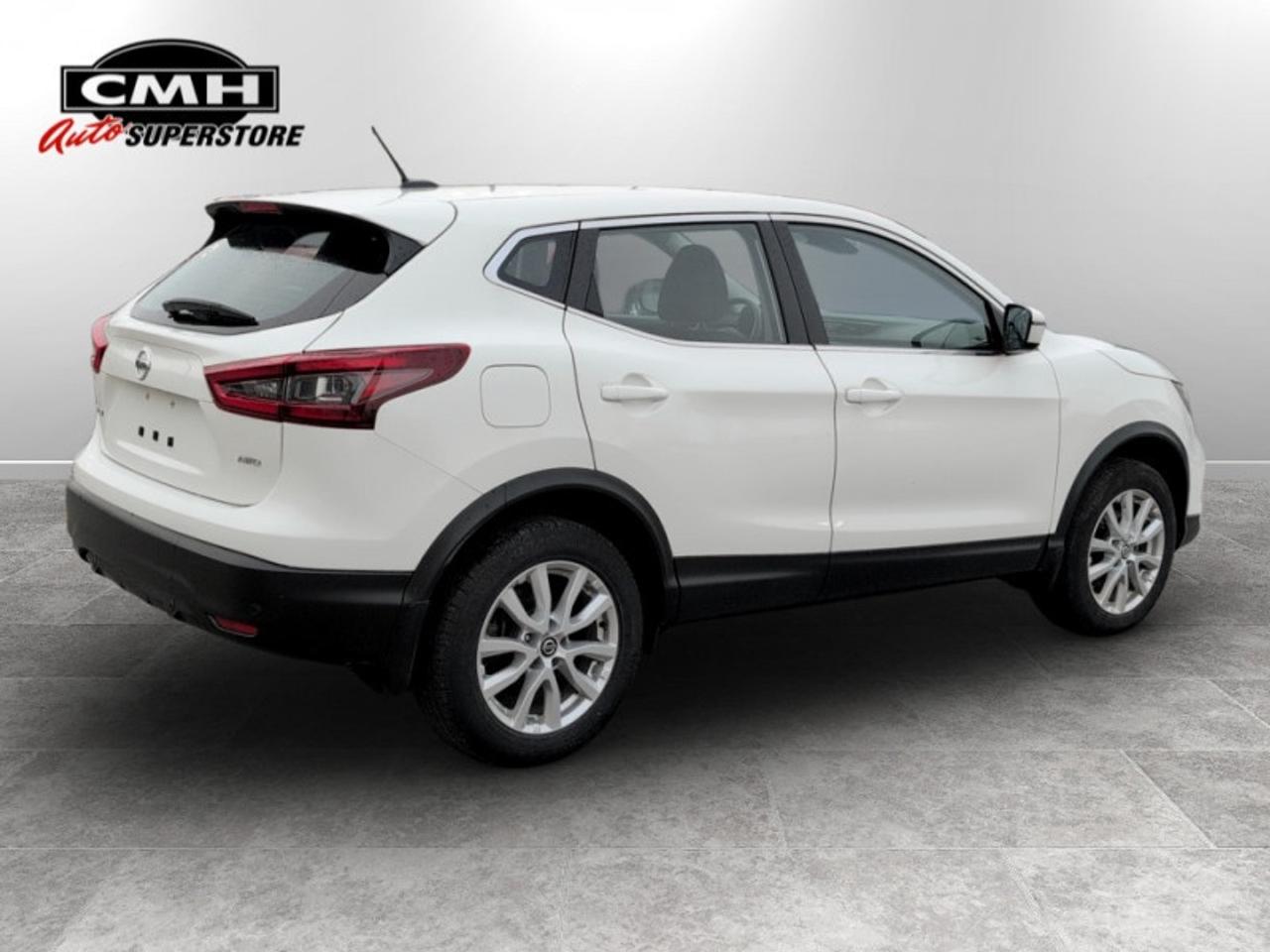 2023 Nissan Qashqai S  **CLEAN CARFAX** Photo