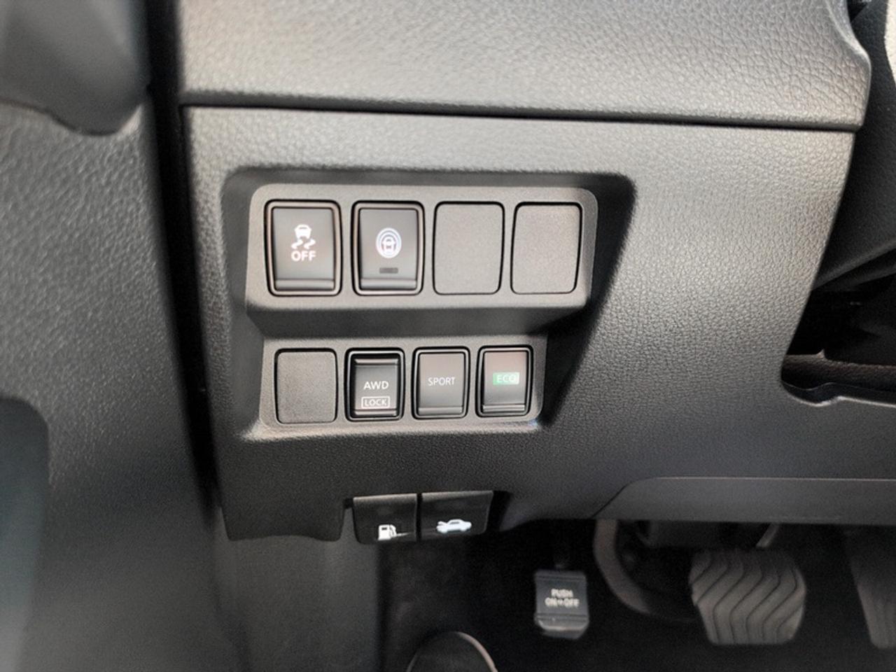 2023 Nissan Qashqai S  **CLEAN CARFAX** Photo