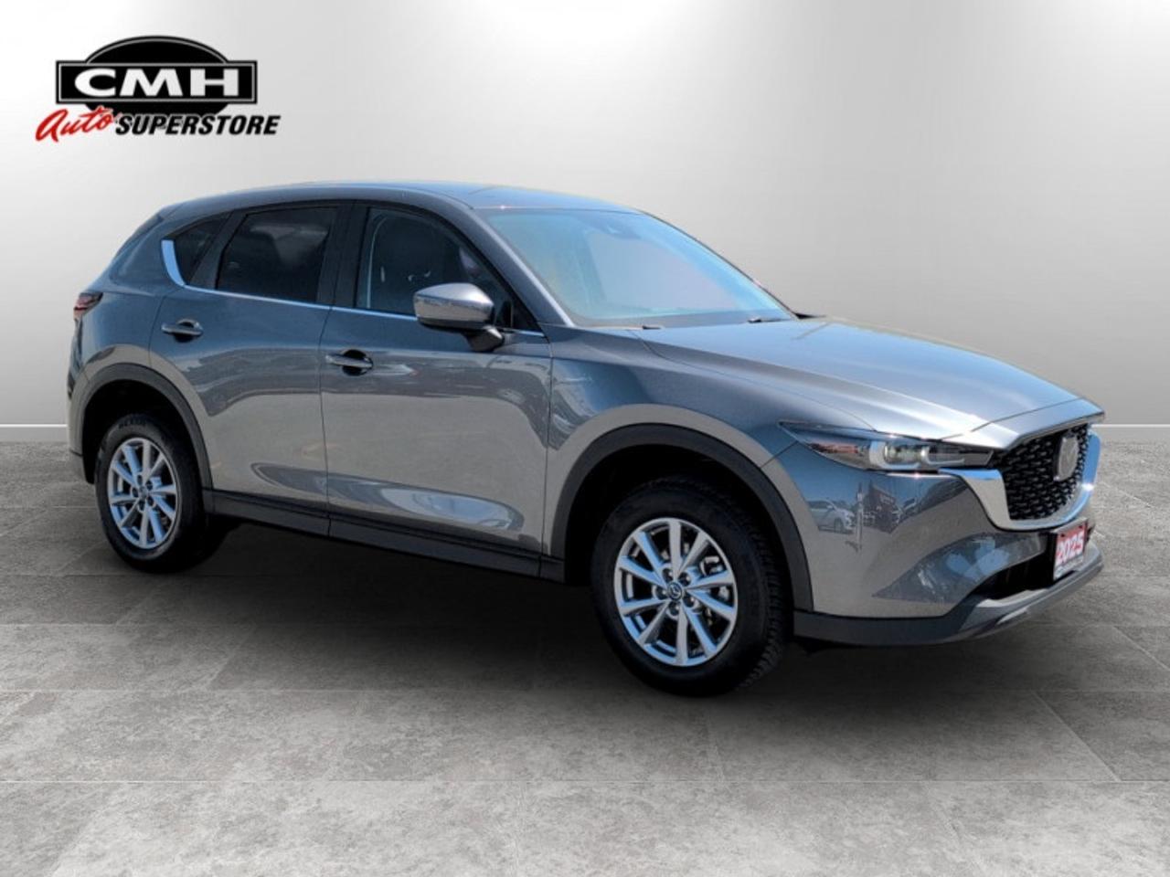 2025 Mazda CX-5 GS  **CLEAN CARFAX** Photo