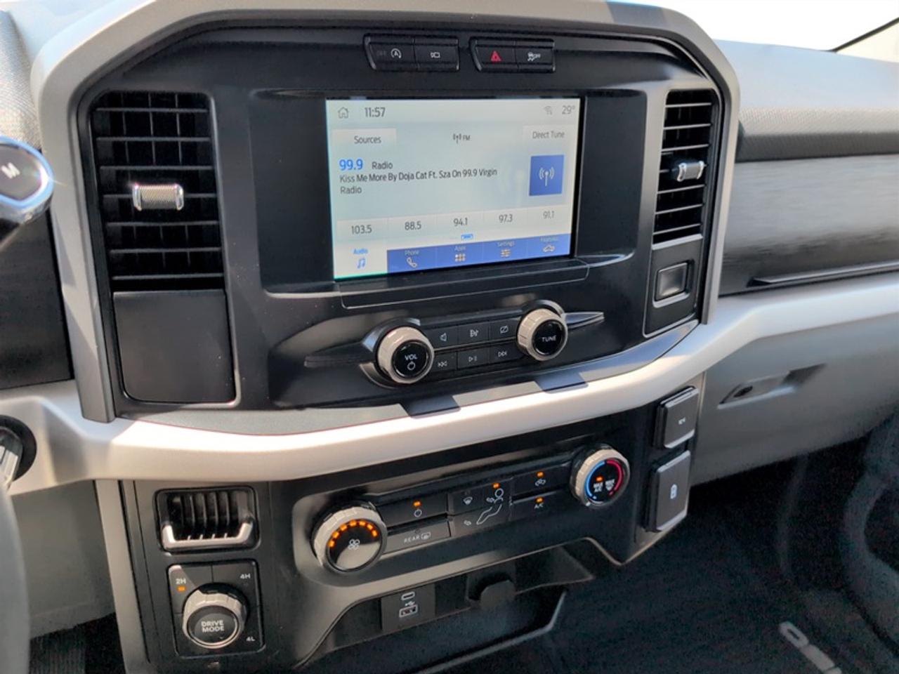 2022 Ford F-150 XLT  **APPLE CP - BLINDSPOT** Photo