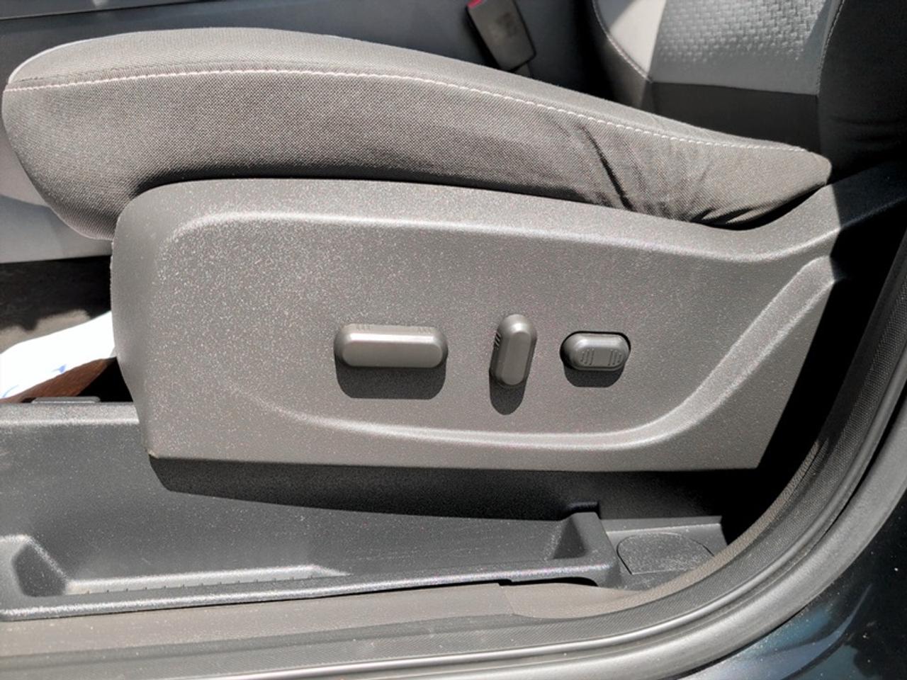 2017 Ford Escape SE  **LOW MILEAGE** Photo
