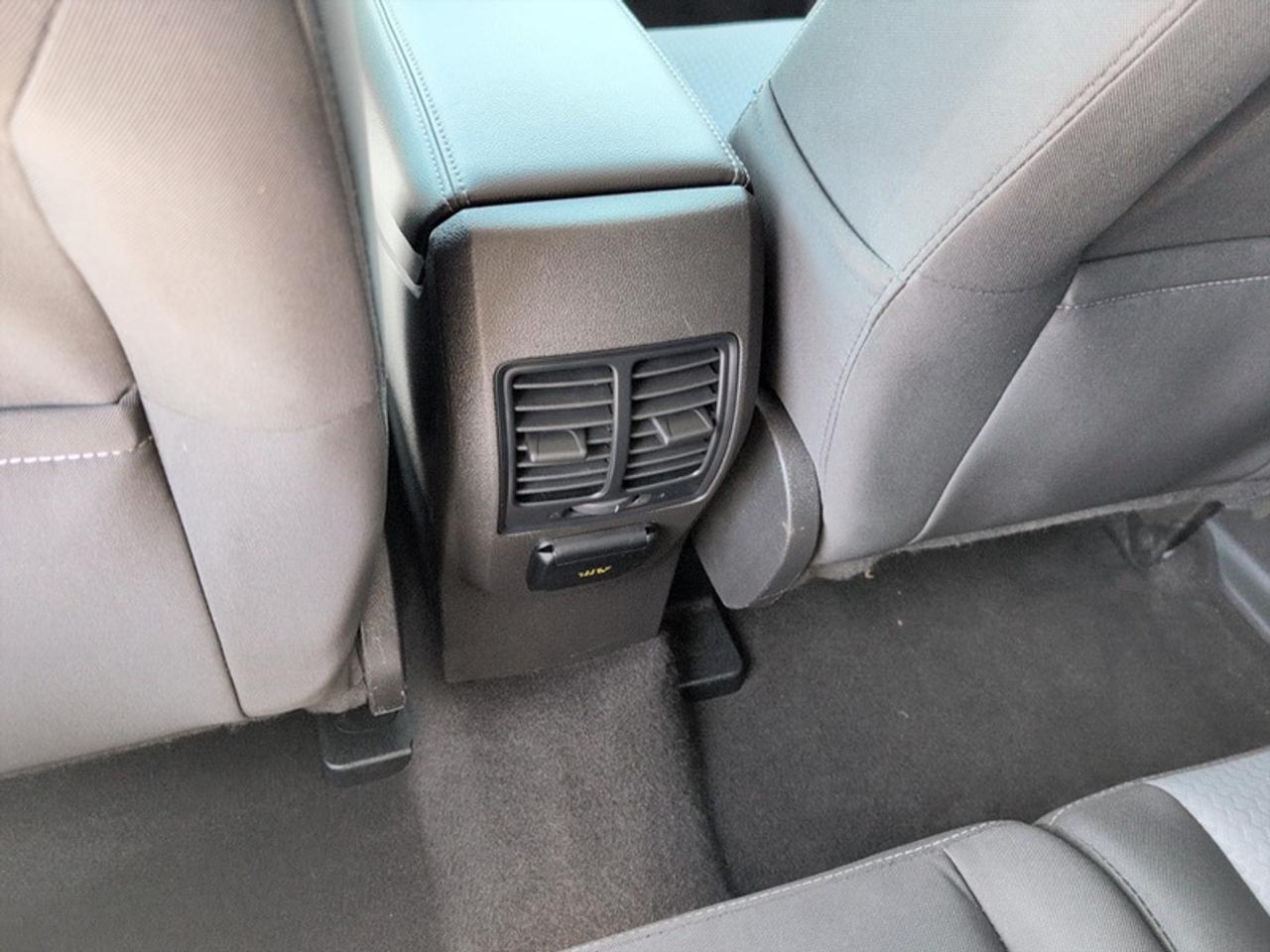2017 Ford Escape SE  **LOW MILEAGE** Photo