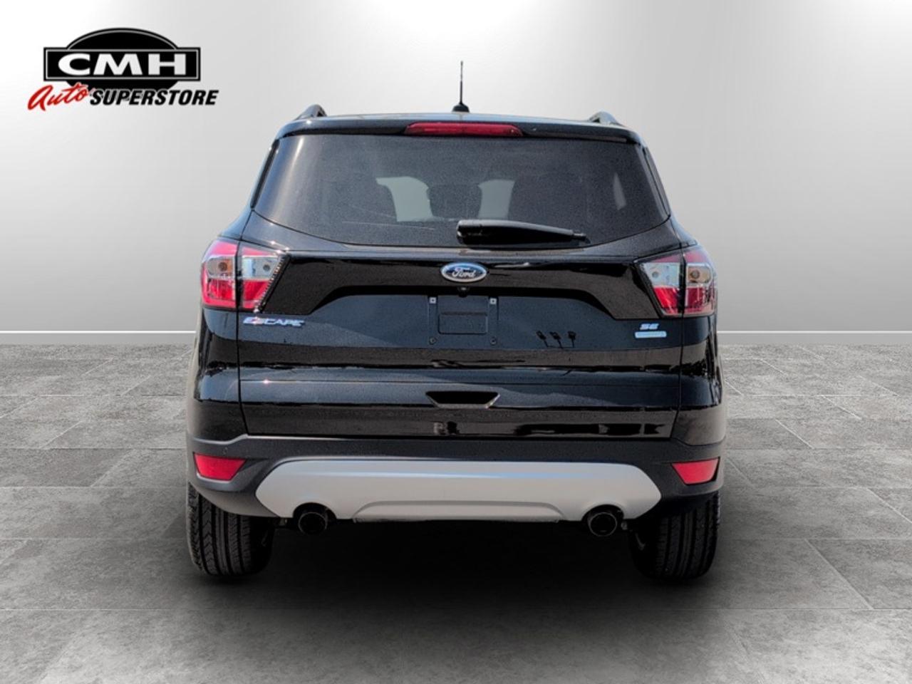 2017 Ford Escape SE  **LOW MILEAGE** Photo