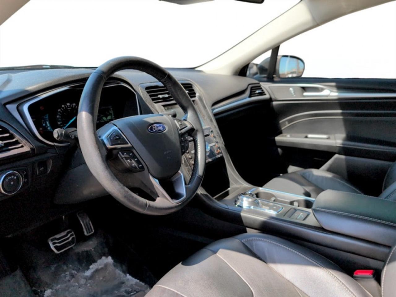 2018 Ford Fusion Energi Titanium Photo