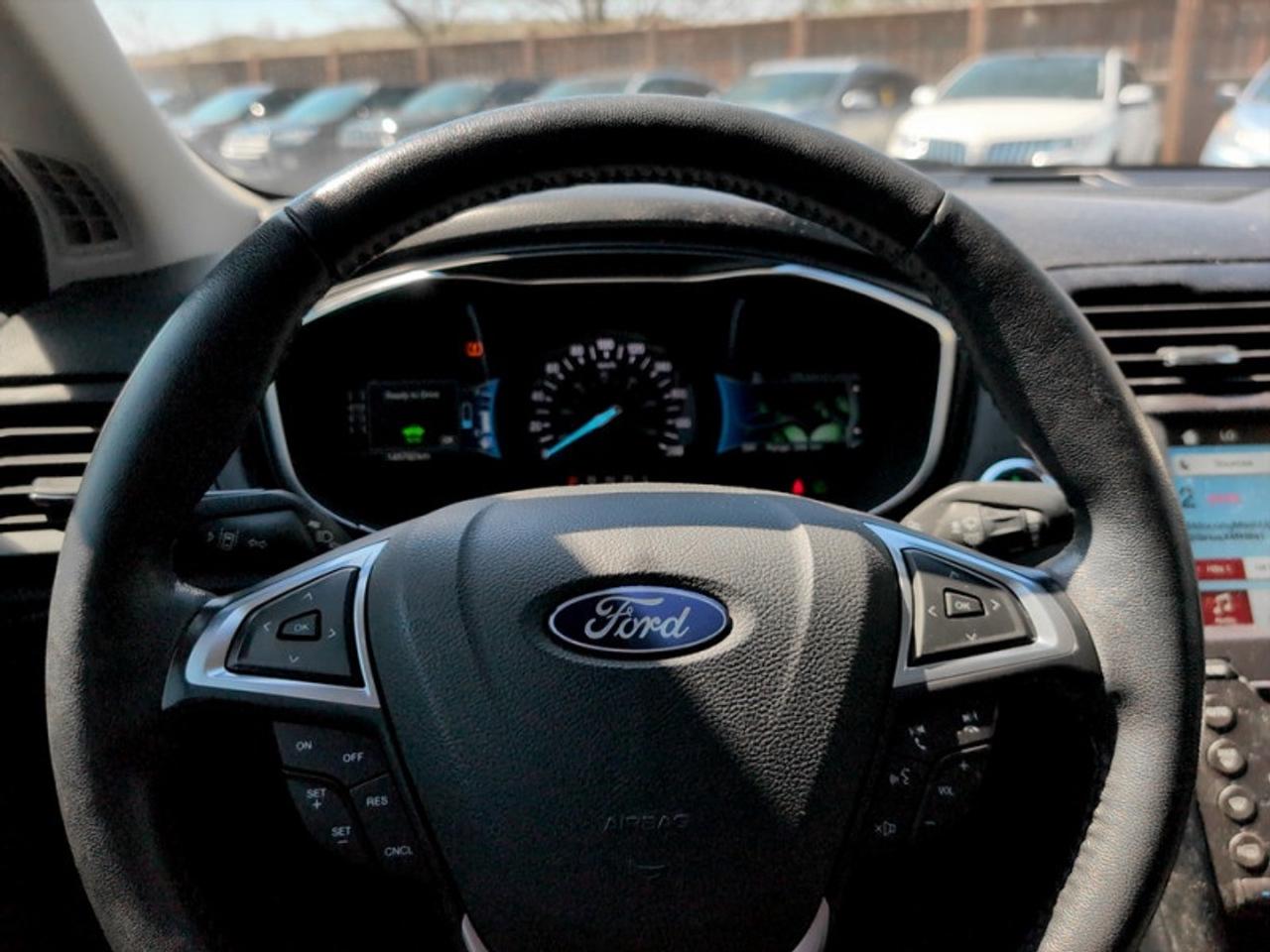 2018 Ford Fusion Energi Titanium Photo