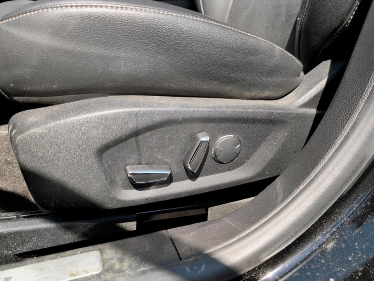 2018 Ford Fusion Energi Titanium Photo
