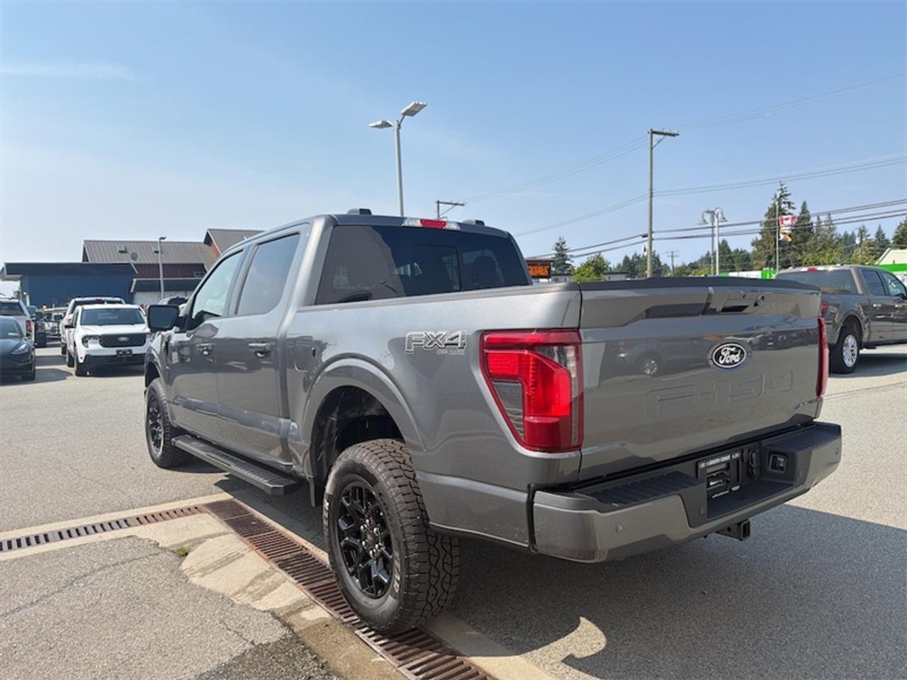 2026 Ford F-150 XLT  - Tailgate Step Photo2