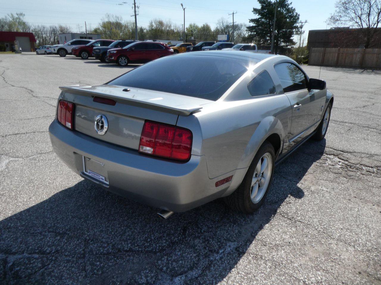 2009 Ford Mustang | Heated Seats | Leather | Glass Roof | Photo