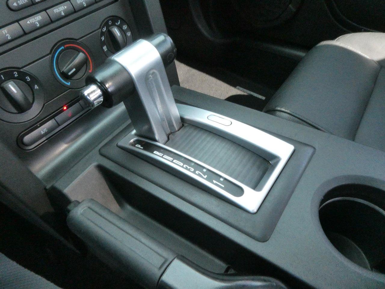 2009 Ford Mustang | Heated Seats | Leather | Glass Roof | Photo