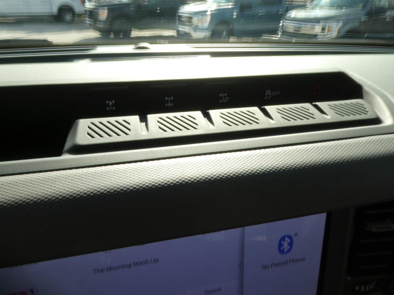 2024 Ford Bronco Big Bend | Backup Cam | Vinyl | Rubber Floor | Convertible | Photo