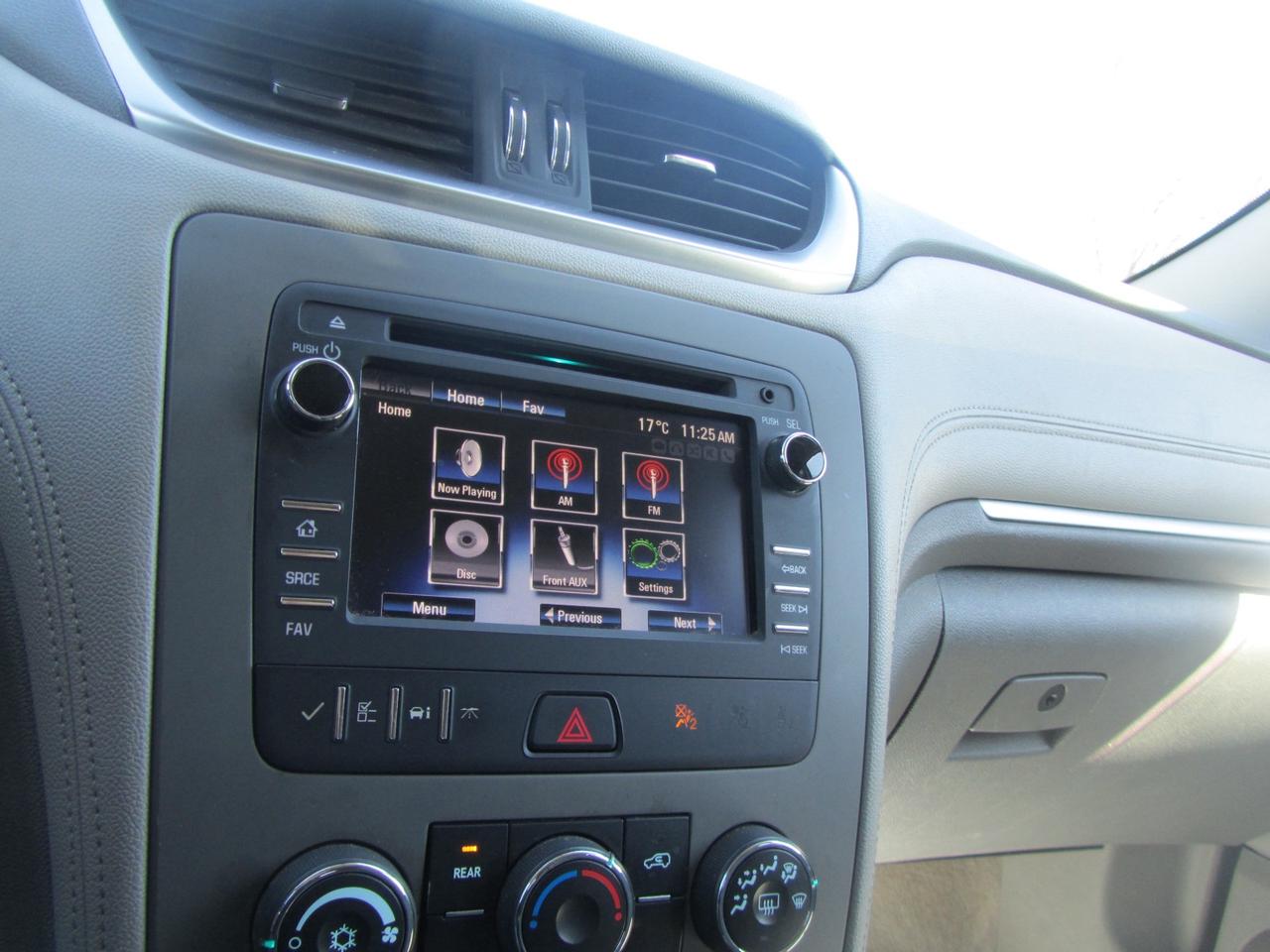 2017 Chevrolet Traverse AWD 4dr LS Photo