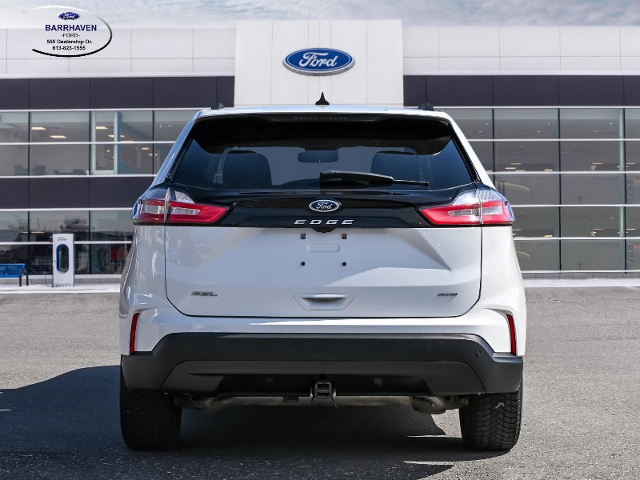 2022 Ford Edge SEL Photo4