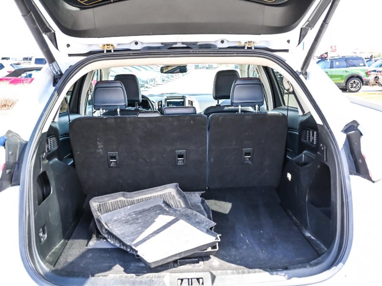2022 Ford Edge SEL Photo