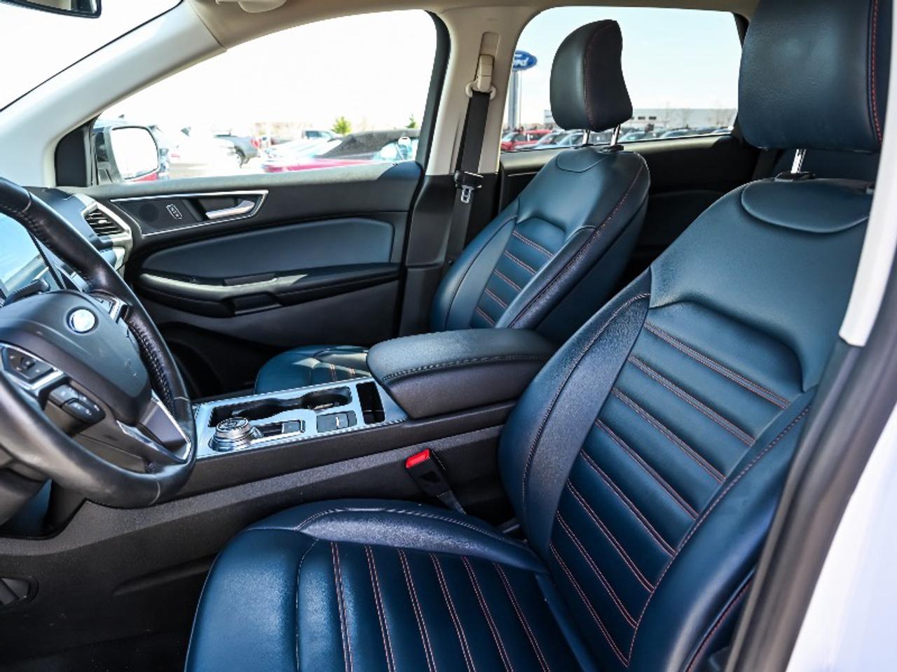 2022 Ford Edge SEL Photo