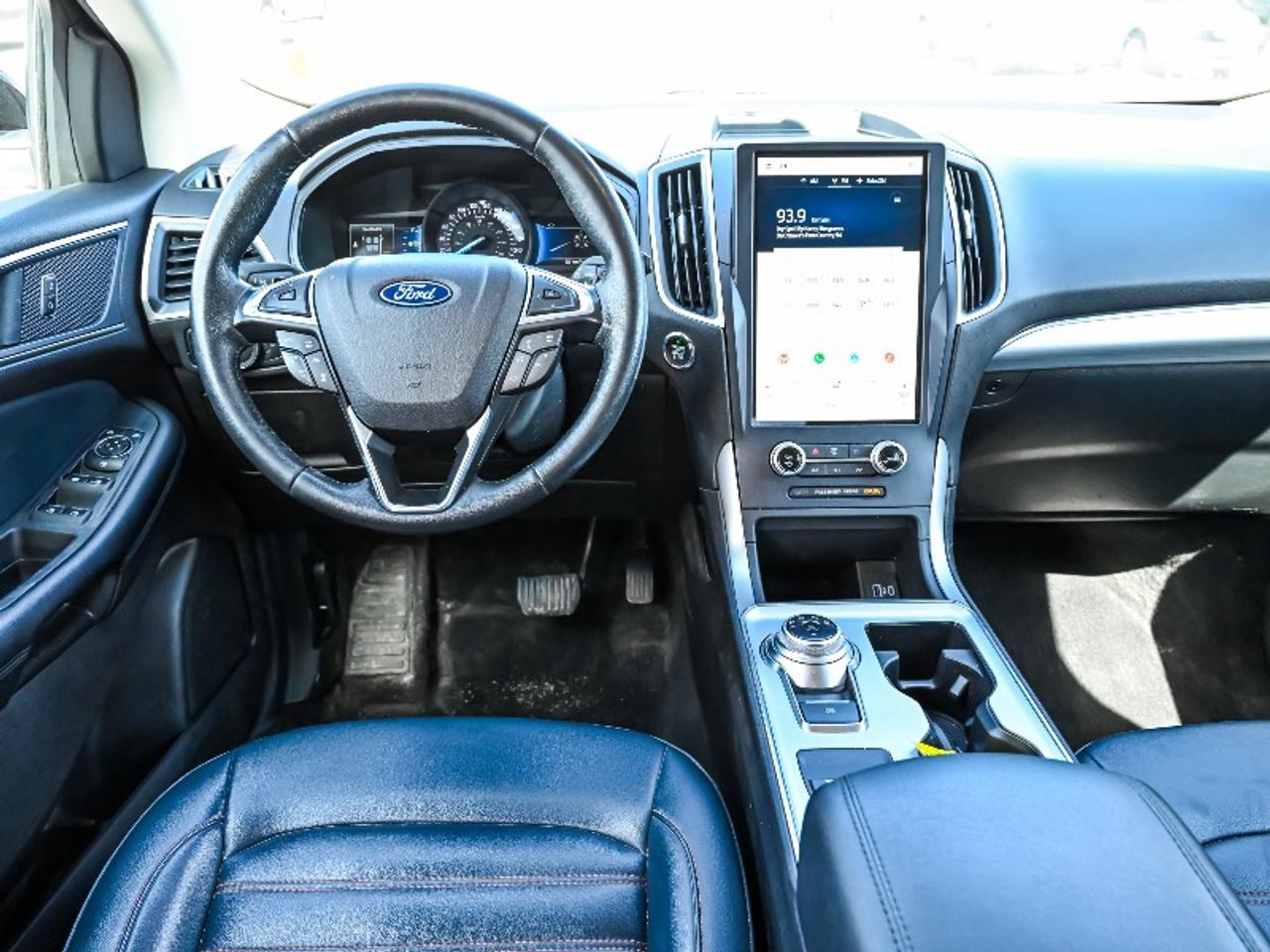 2022 Ford Edge SEL Photo