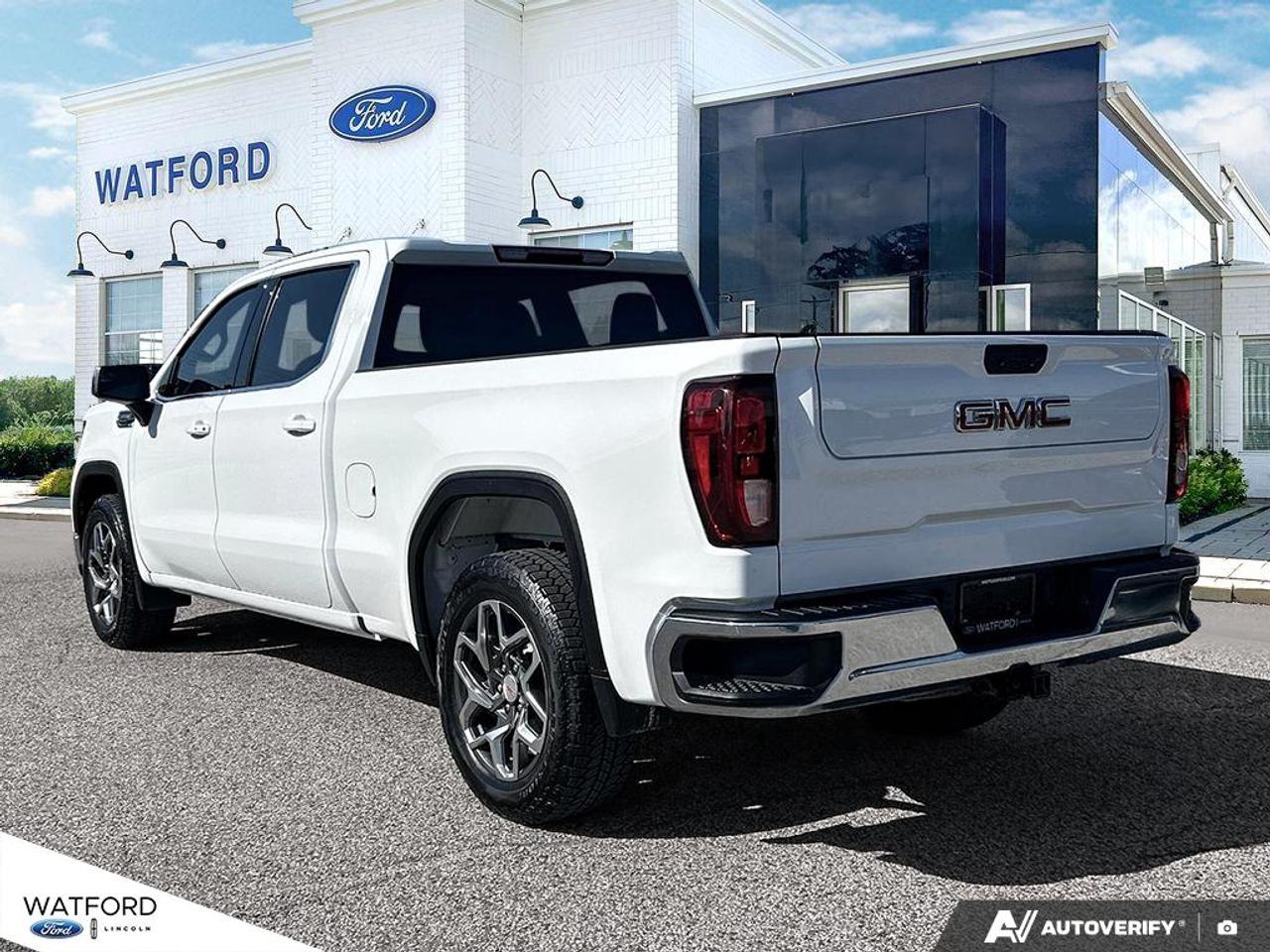 2023 GMC Sierra 1500 4WD Crew Cab 157" SLE Photo