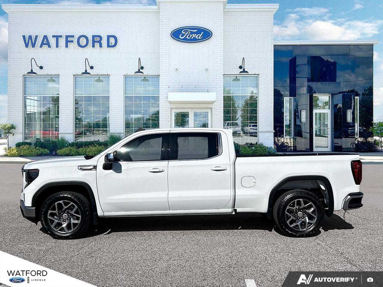 2023 GMC Sierra 1500 4WD Crew Cab 157" SLE Photo