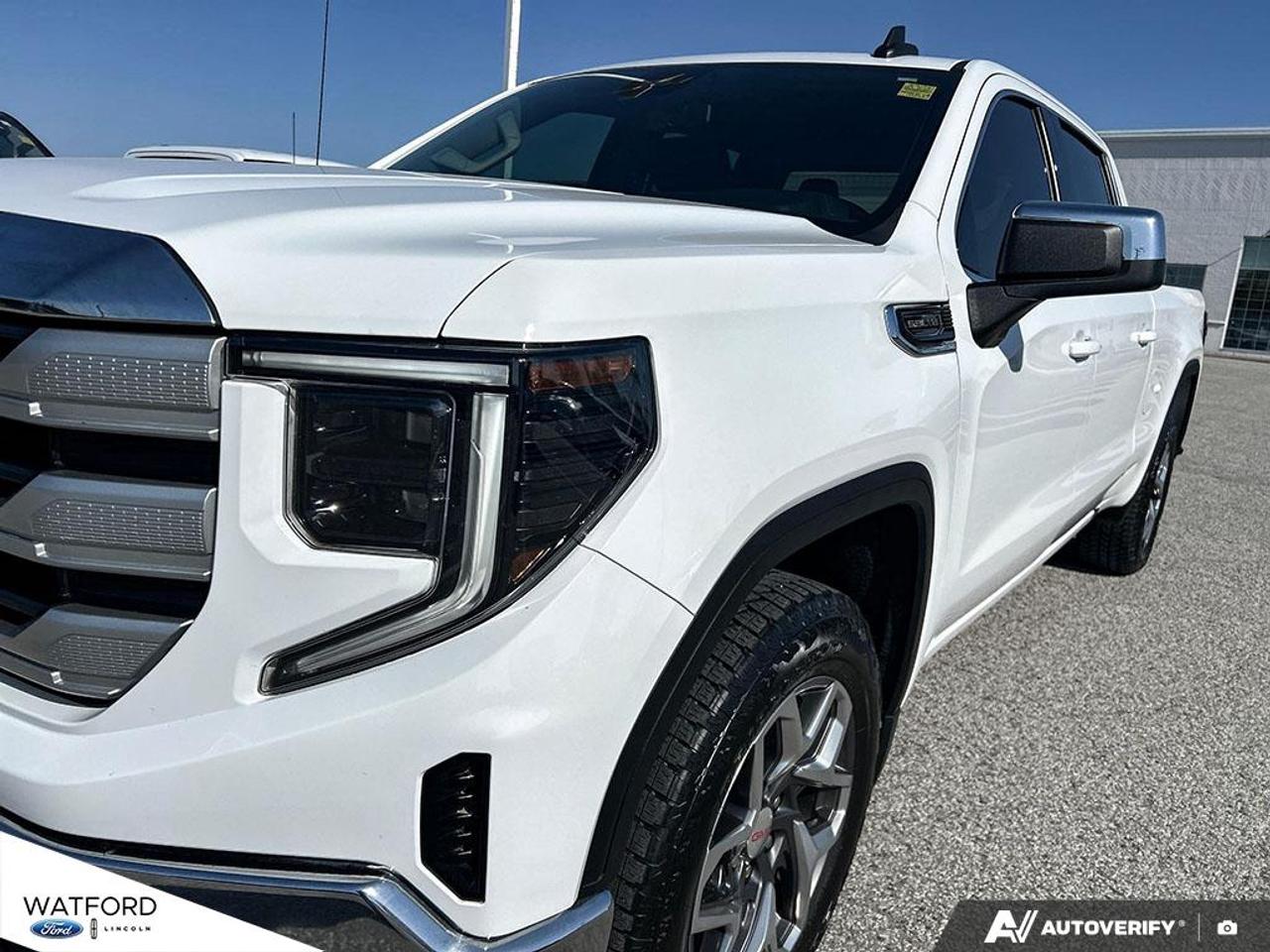 2023 GMC Sierra 1500 4WD Crew Cab 157" SLE Photo
