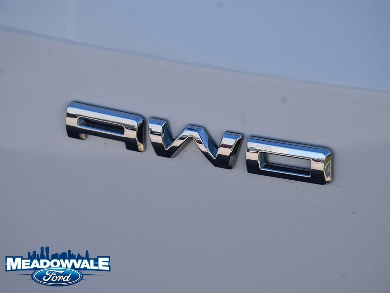 2024 Ford Escape Platinum Photo