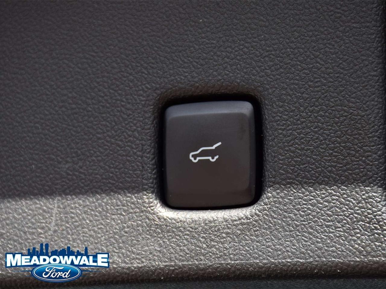 2024 Ford Escape Platinum Photo