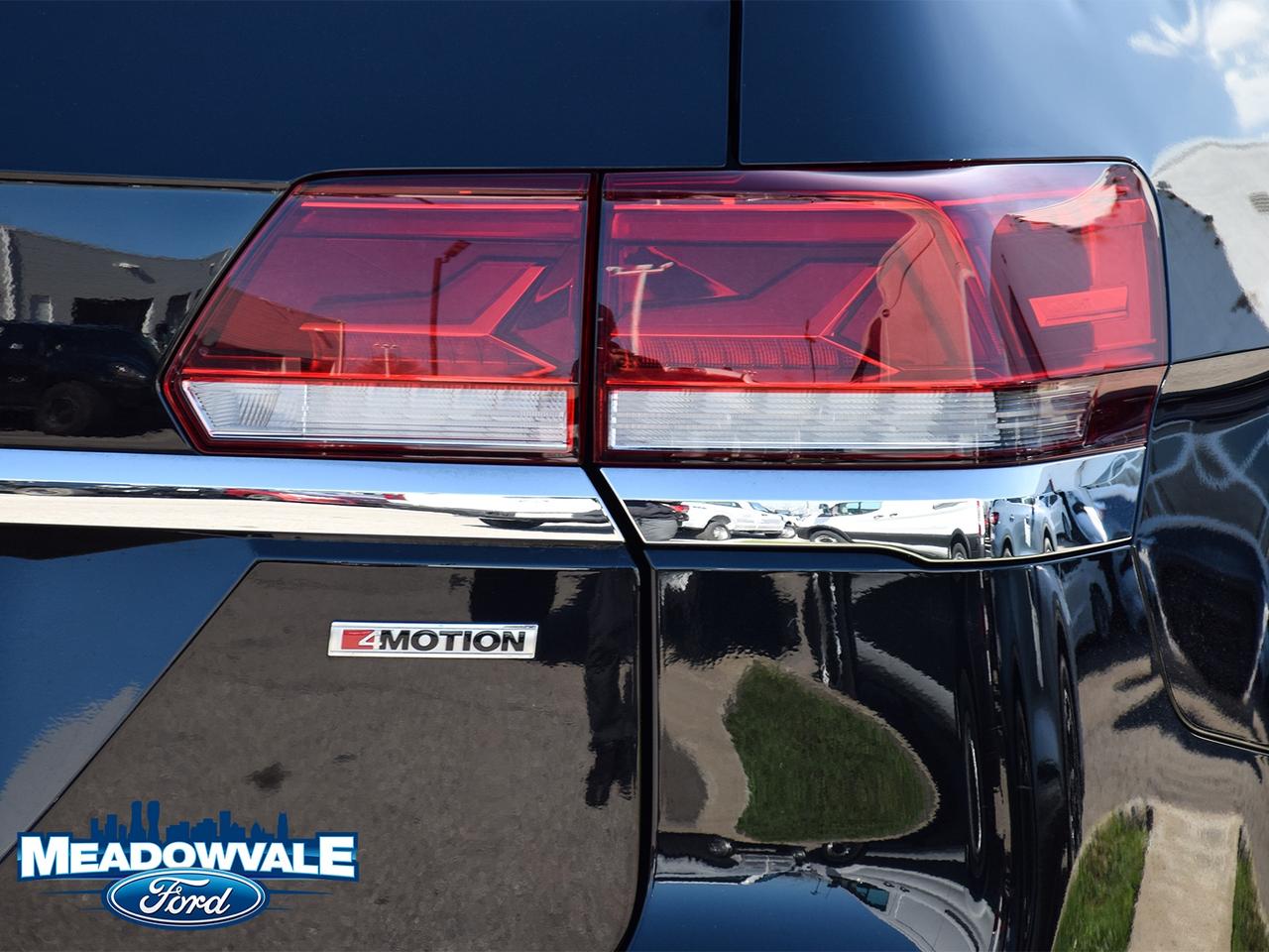 2021 Volkswagen Atlas EXECLINE Photo