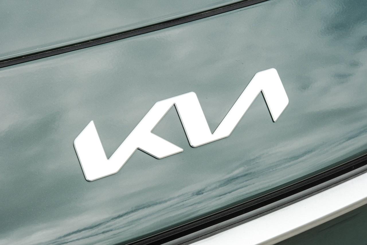 2026 Kia NIRO EX Premium FWD Photo