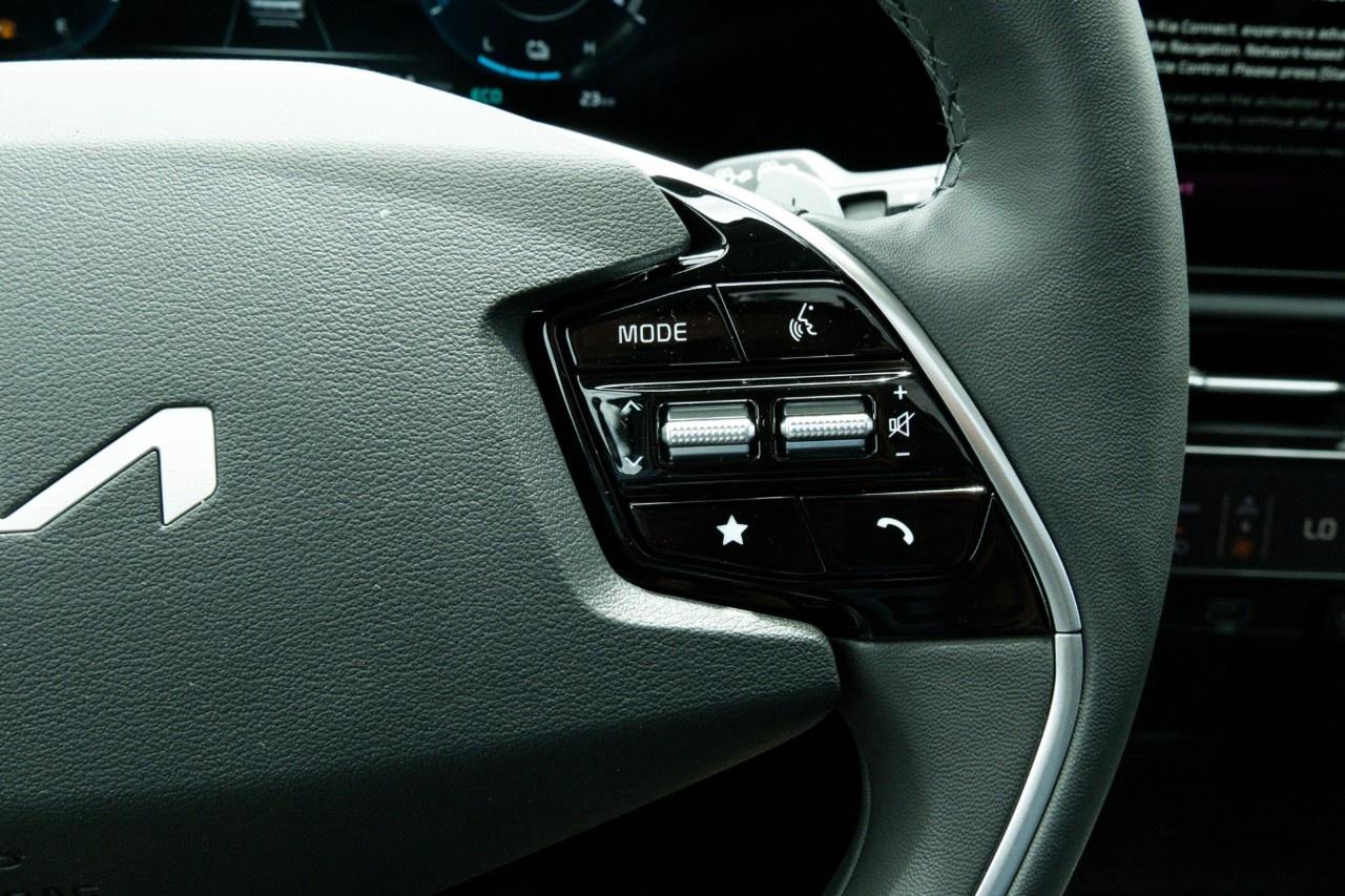 2026 Kia NIRO EX Premium FWD Photo