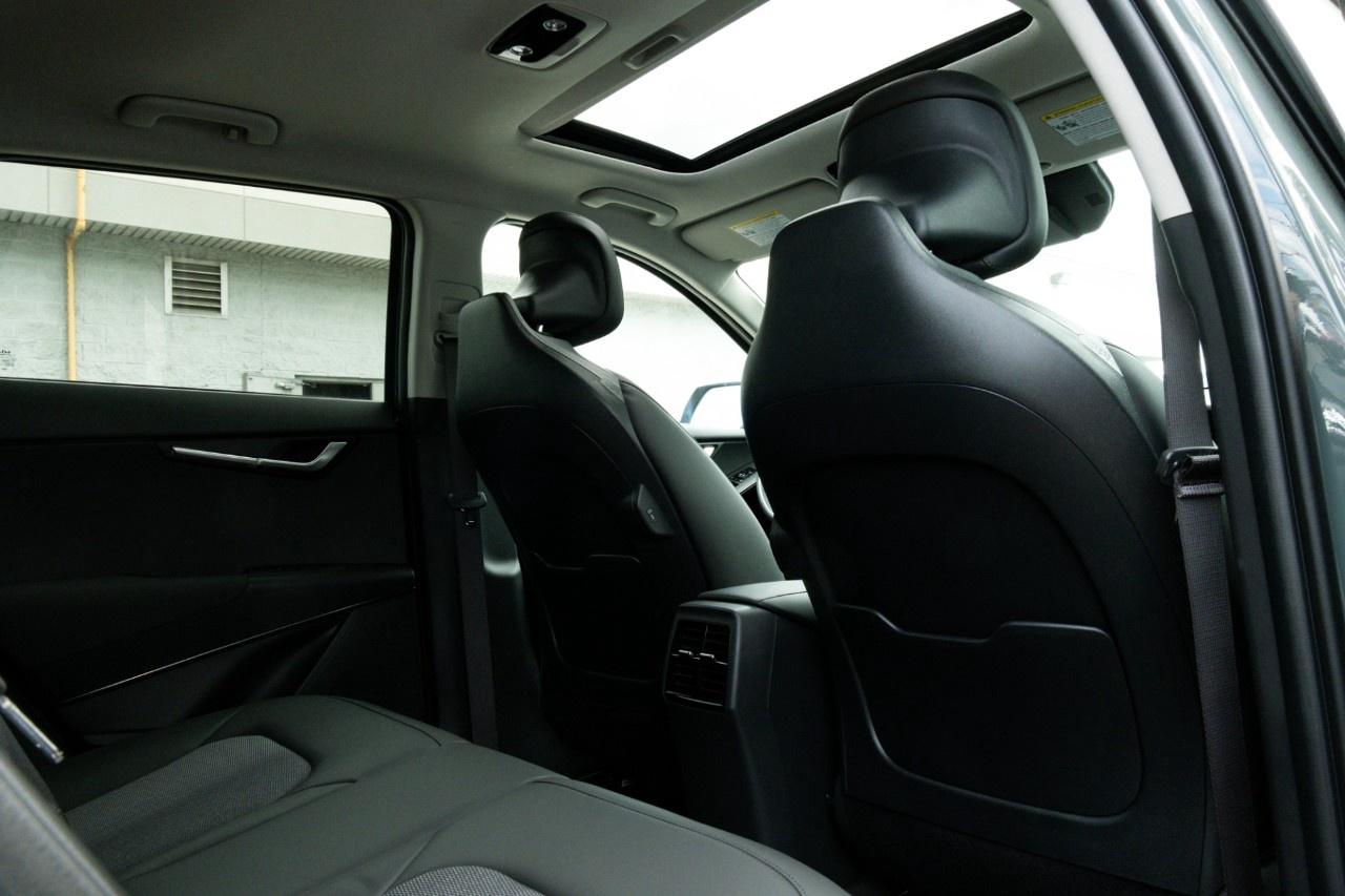 2026 Kia NIRO EX Premium FWD Photo