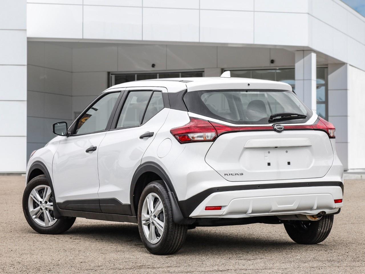2025 Nissan Kicks Play S Photo