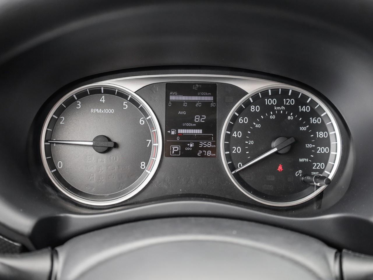2025 Nissan Kicks Play S Photo
