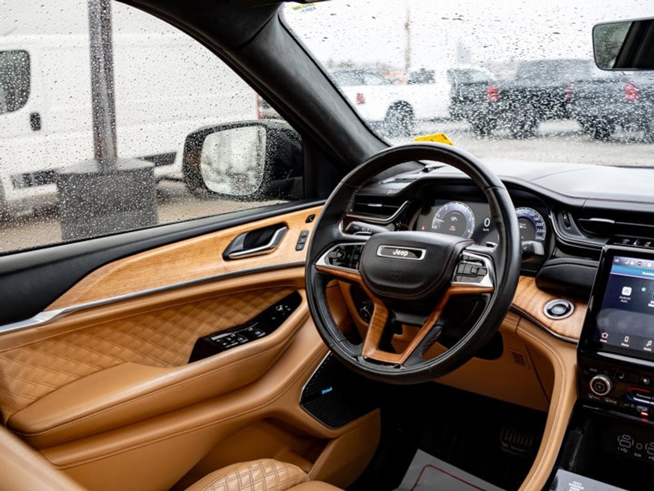 2022 Jeep Grand Cherokee L Summit Reserve Photo