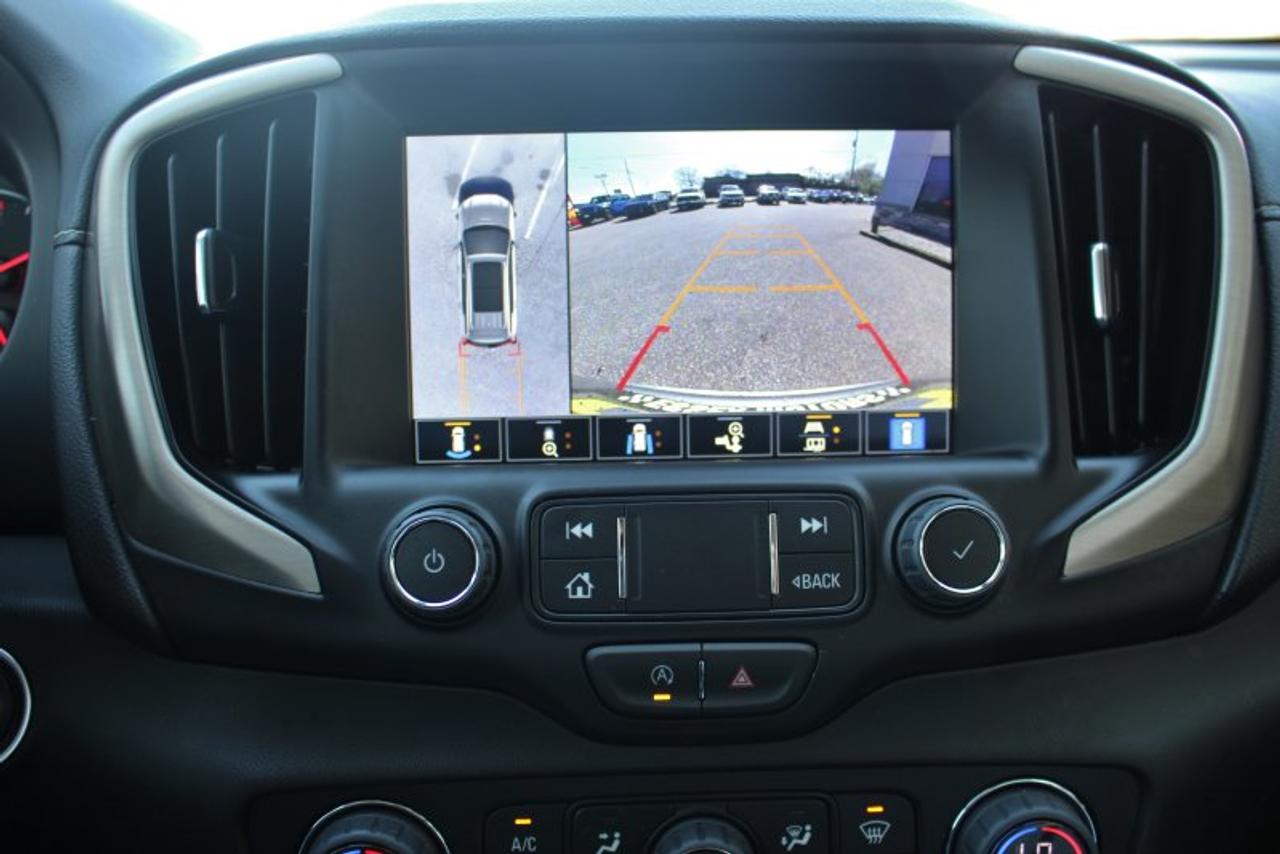 2024 GMC Terrain Denali*AWD*Heated Leather*Moon Roof*CarPlay Photo