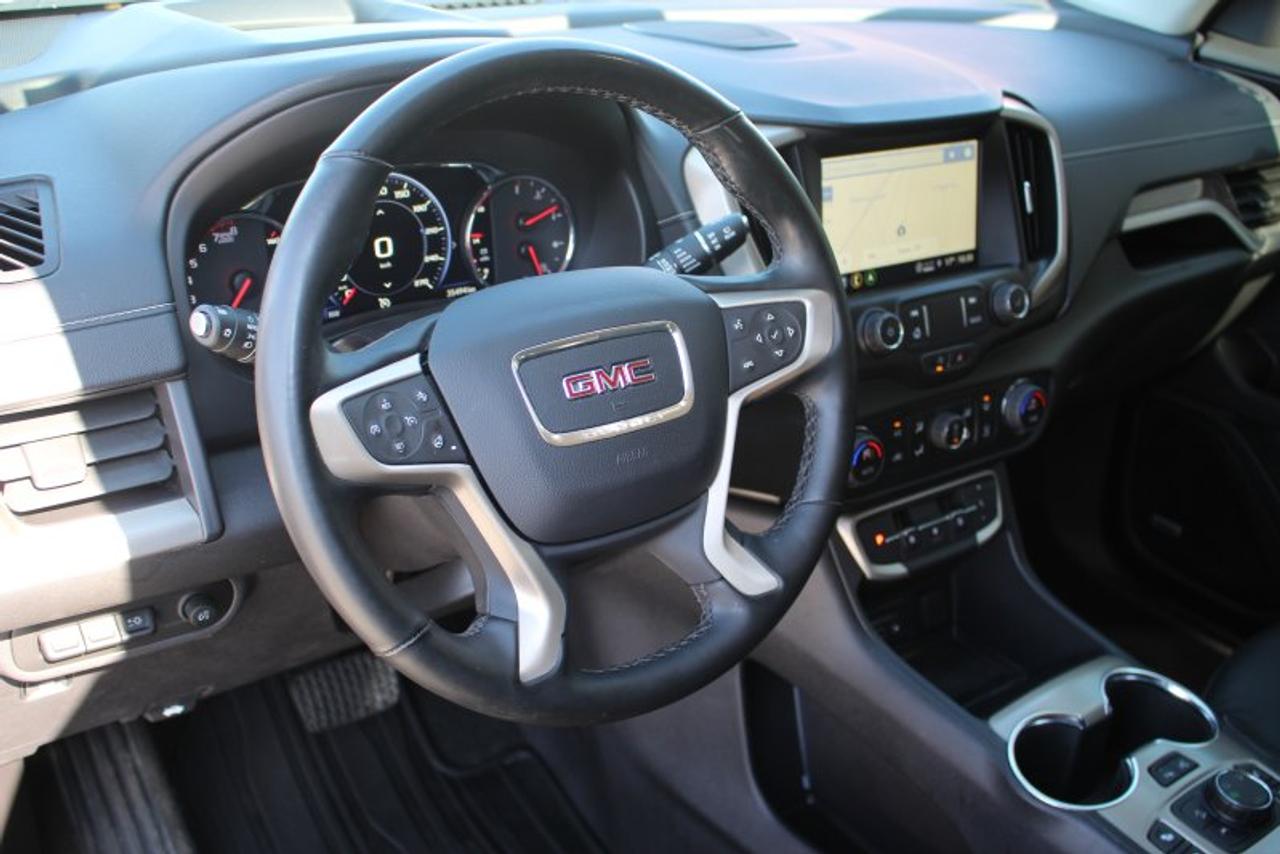 2024 GMC Terrain Denali*AWD*Heated Leather*Moon Roof*CarPlay Photo