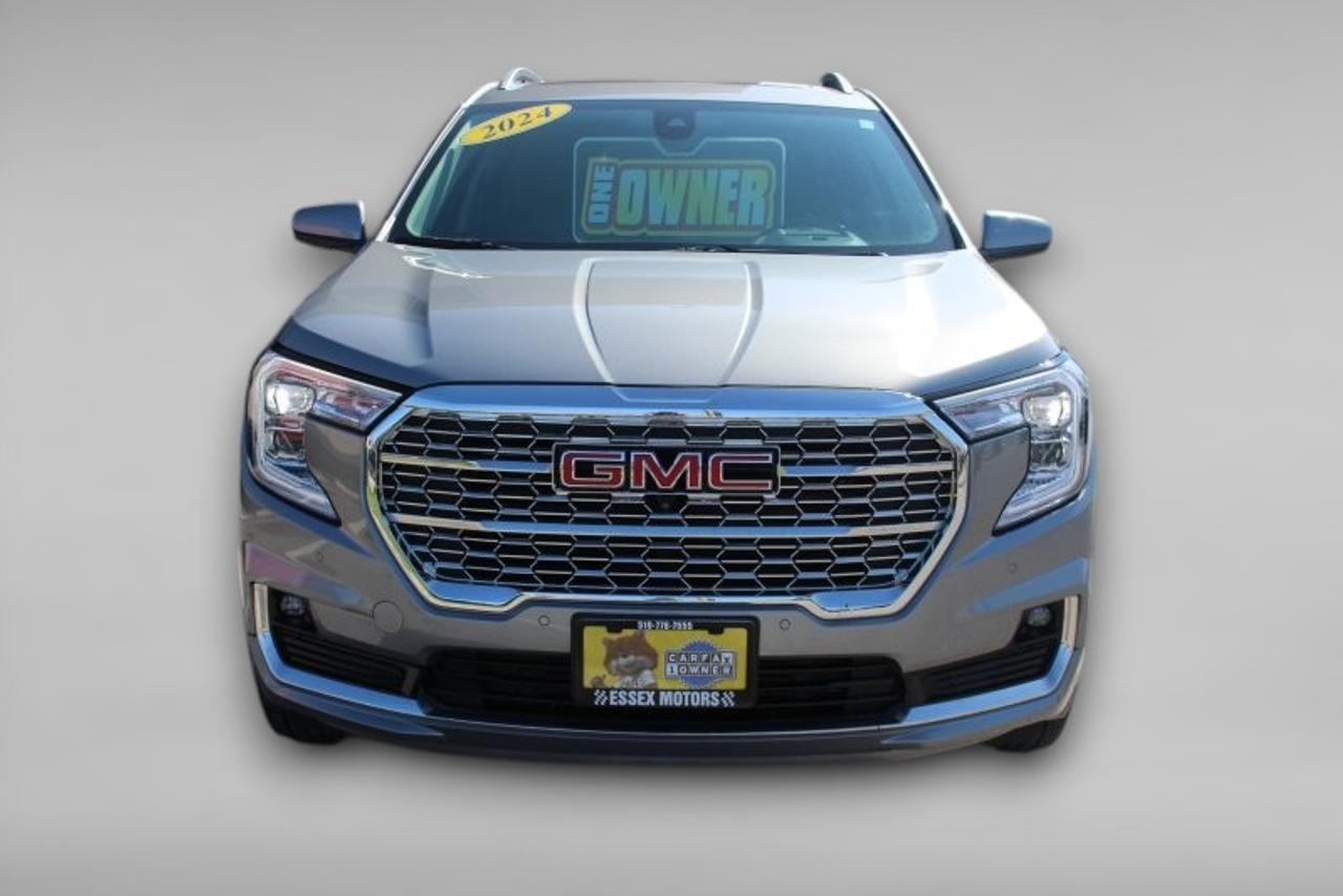 2024 GMC Terrain Denali*AWD*Heated Leather*Moon Roof*CarPlay Photo