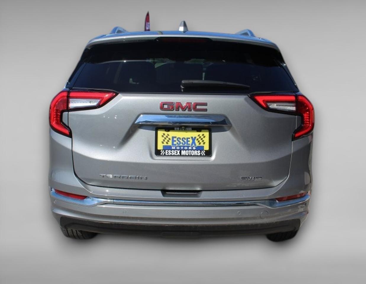 2024 GMC Terrain Denali*AWD*Heated Leather*Moon Roof*CarPlay Photo