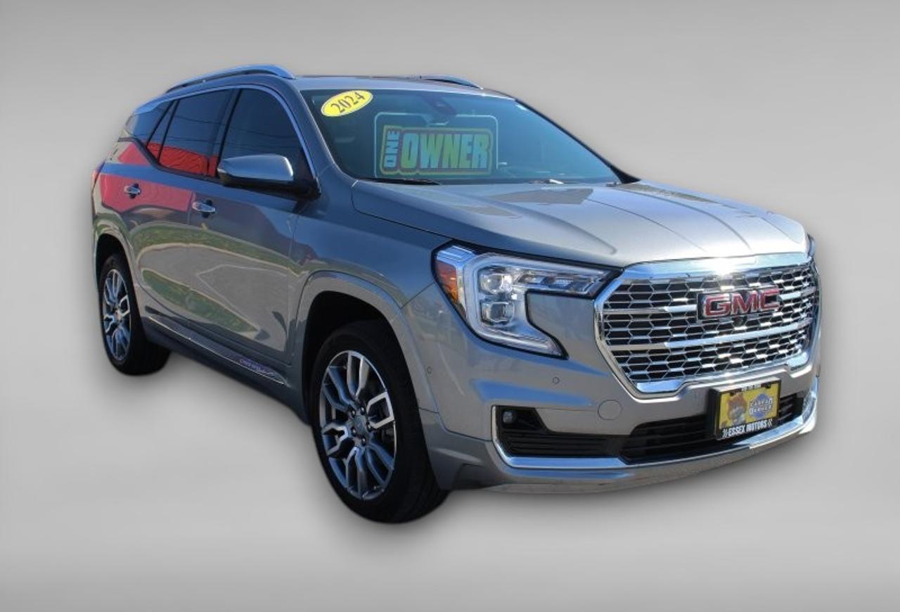 2024 GMC Terrain Denali*AWD*Heated Leather*Moon Roof*CarPlay Photo
