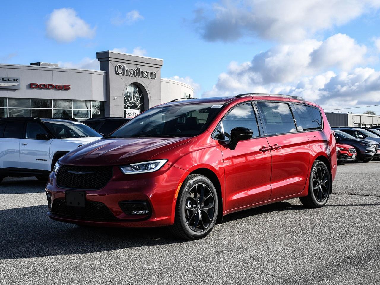 2026 Chrysler Pacifica Limited FWD Photo