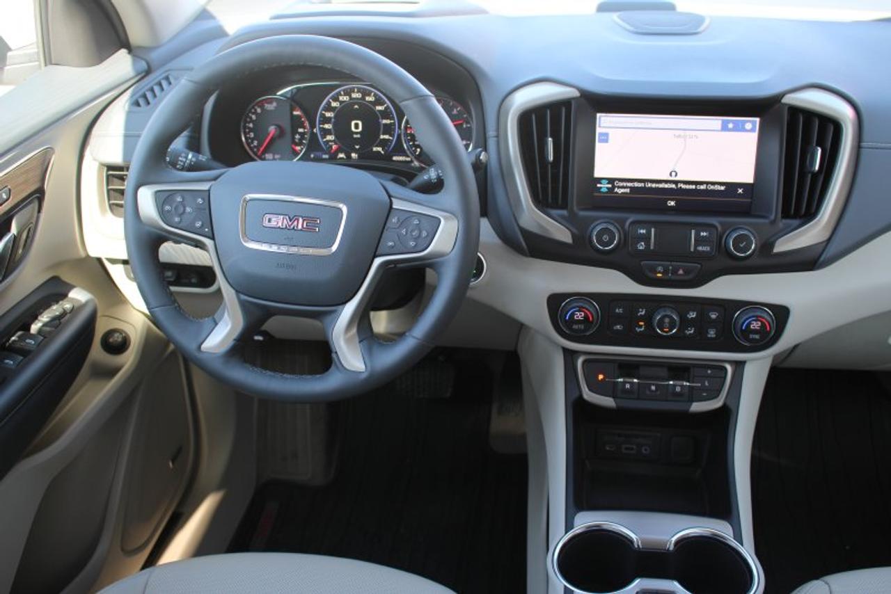 2024 GMC Terrain Denali*AWD*Heated Leather*Moon Roof*CarPlay Photo