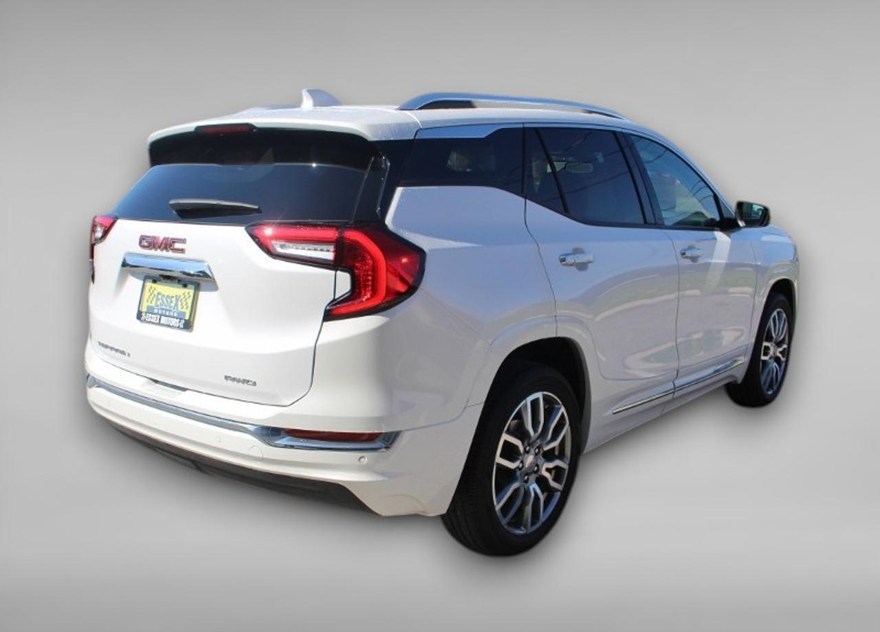 2024 GMC Terrain Denali*AWD*Heated Leather*Moon Roof*CarPlay Photo