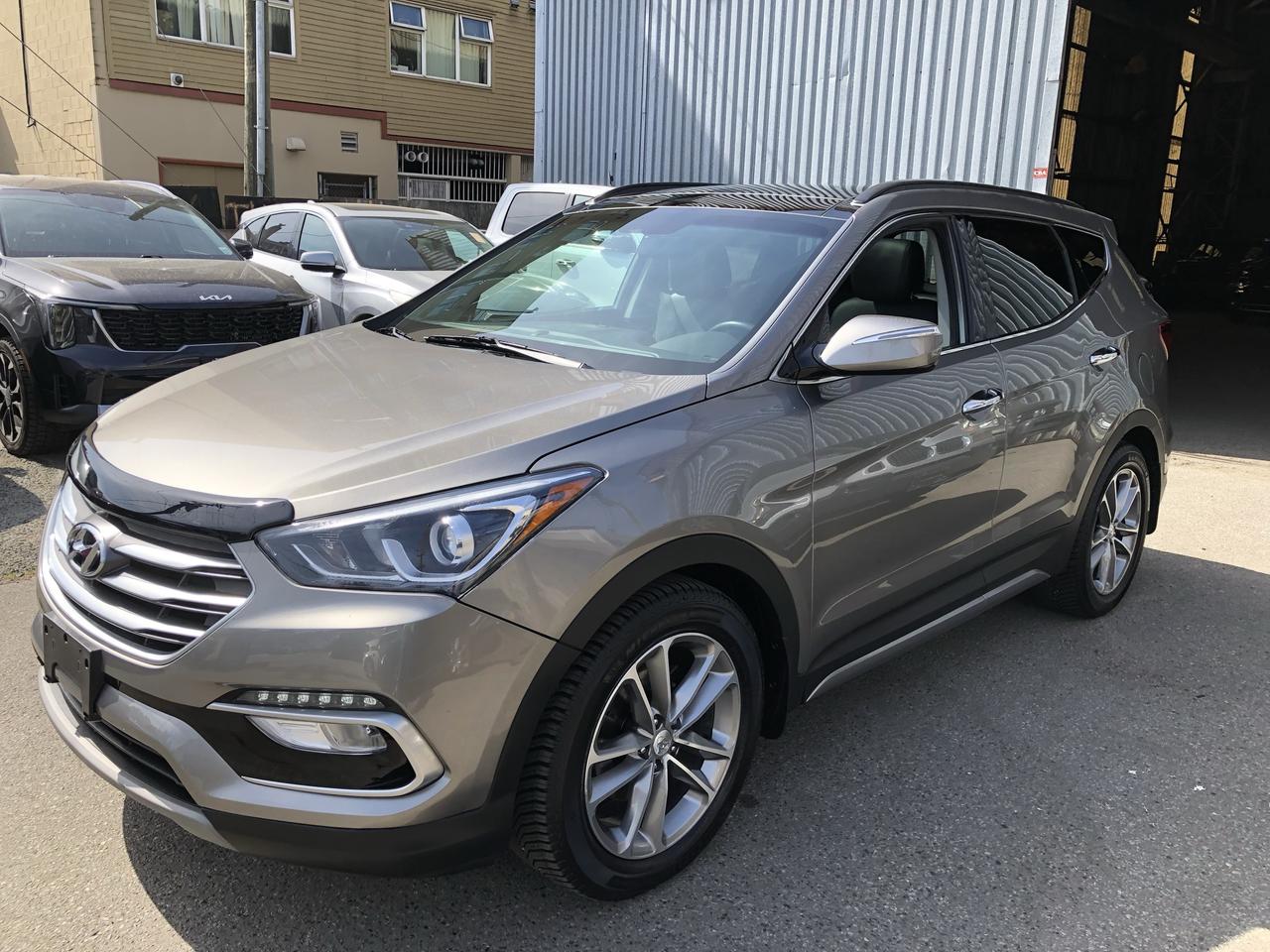 2018 Hyundai Santa Fe Sport SE Photo