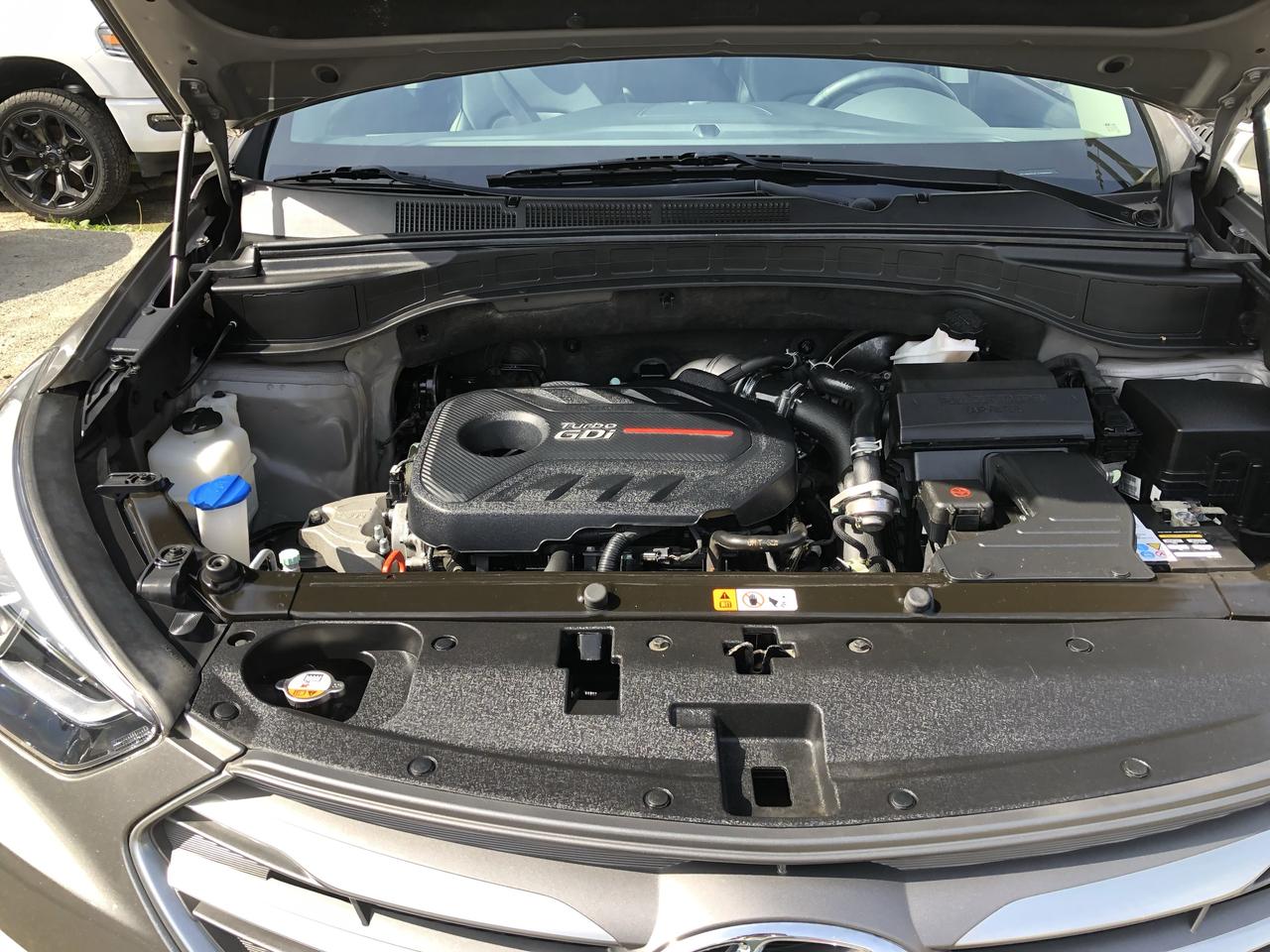 2018 Hyundai Santa Fe Sport SE Photo